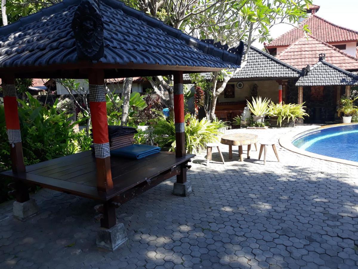 Puri Bali Hotel Lovina Esterno foto