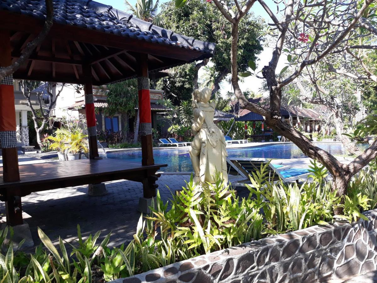 Puri Bali Hotel Lovina Esterno foto